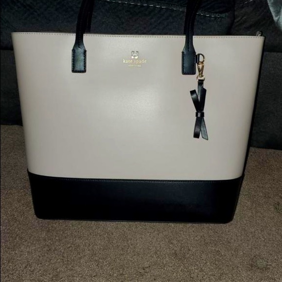 Kate spade hand bag - Picture 2 of 3